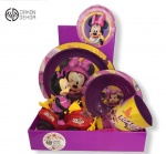 Cena: 2700 din Poklon sadrži set za hranjenje Disney i igračku na baterije koja se kreće, svetli i peva