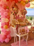 slatki sto dekoracija i baloni