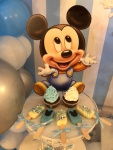 dekoracija rođendana Miki Maus i slatki sto